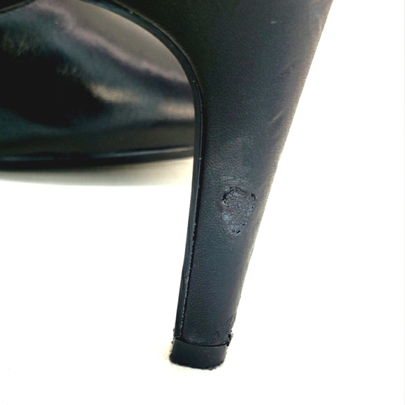 Calvin Klein Jalana Black Leather, Pointy Toe, Shooties. Women's Size 10M - Picture 10 of 13